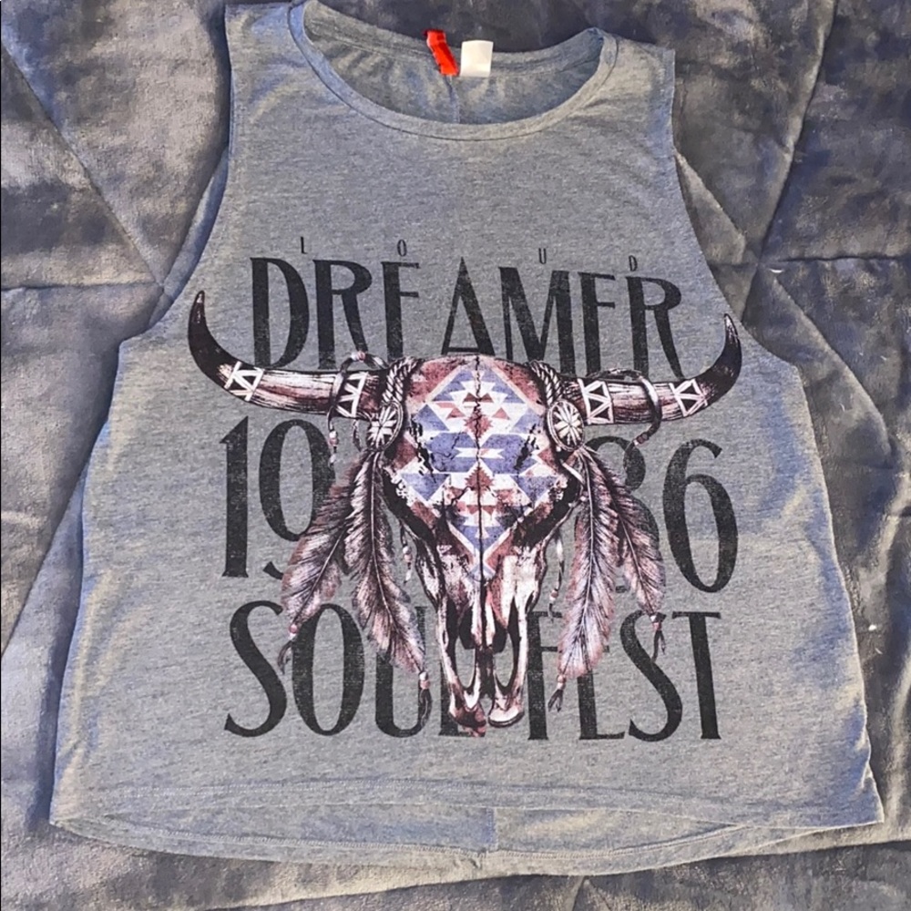 Sleeveless Graphic Shirt Size S